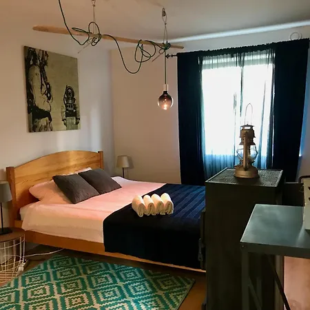 Nadmorski * シュトゥトボ