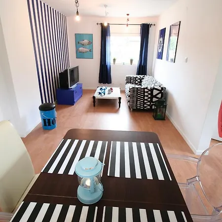 Nadmorski シュトゥトボ